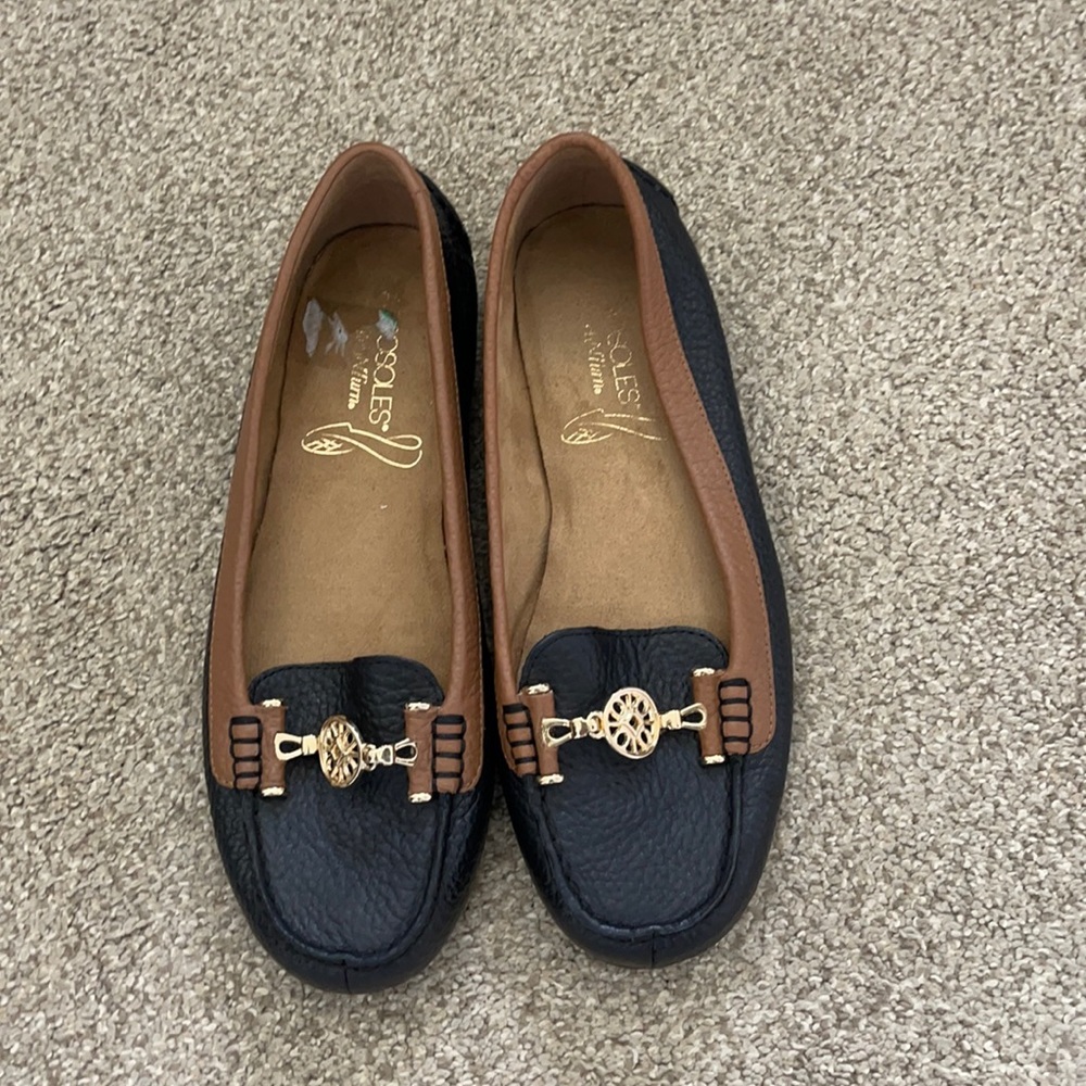 Classic leather loafers 🖤